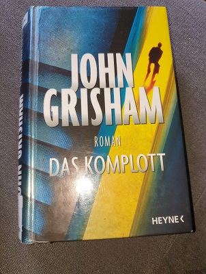 Zu sehen ist ein Exemplar des beschriebenen Romans